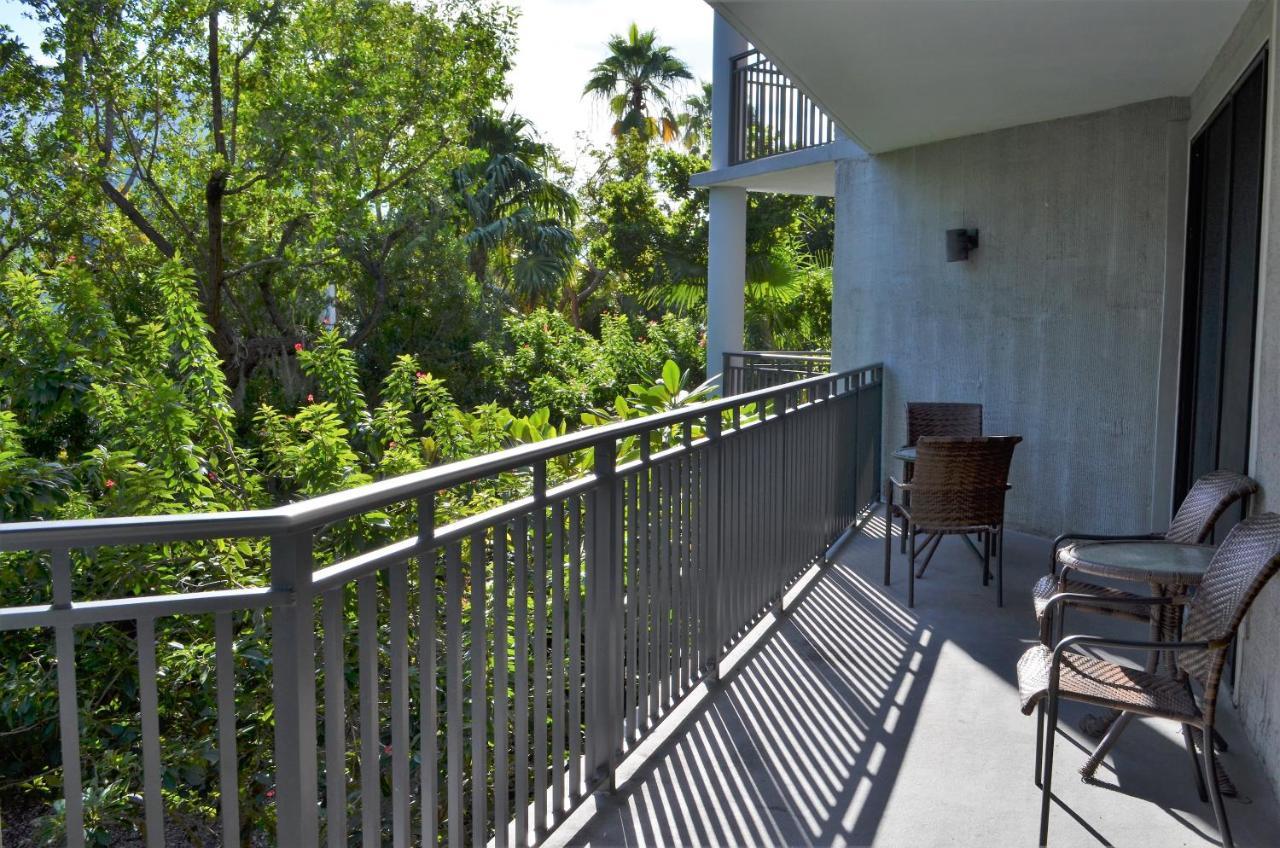 1800 Atlantic Suites Key West Exterior foto
